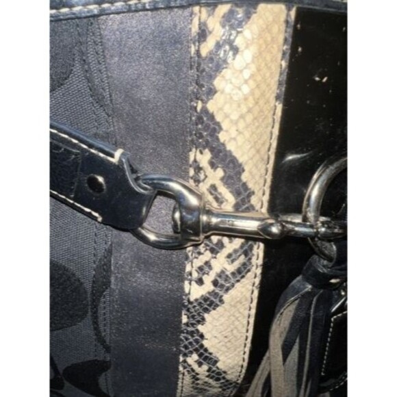 Coach Handbag Hamptons Python Stripe shoulder bag Canvas Leather Black purse Y2K - Picture 3 of 12
